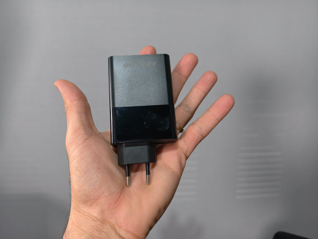 CARREGADOR RÁPIDO BLITZWOLF BW-S29 120W GAN 4 PORTAS 2 USB-C 2 USB-A