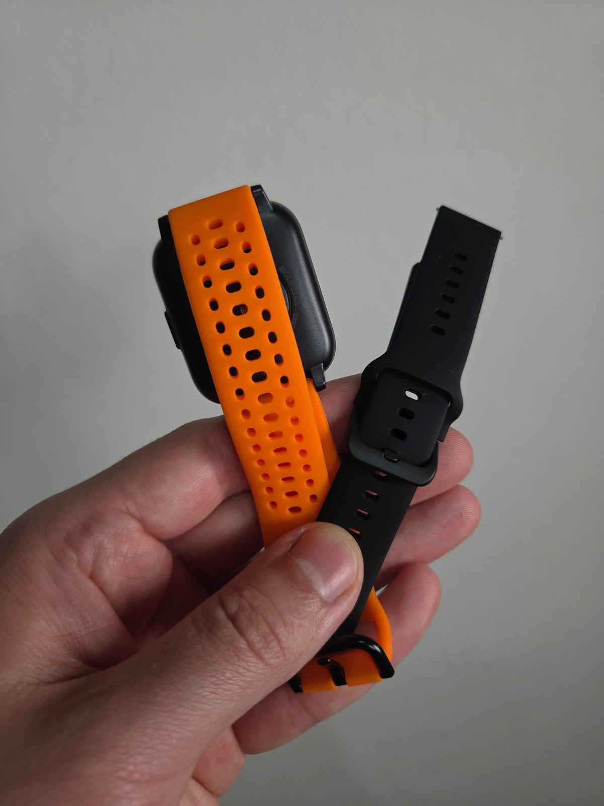 SMARTWATCH MORMAII LIFE PLUS MOLIFE2AA8P PRETO COM PULSEIRA EXTRA LARANJA