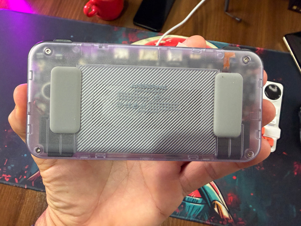 VIDEO GAME PORTATIL RETRÔ ANBERNIC RG35XX H TELA IPS 3.5 DUPLO ANALOGICO WI-FI BLUETOOTH HDMI 64GB