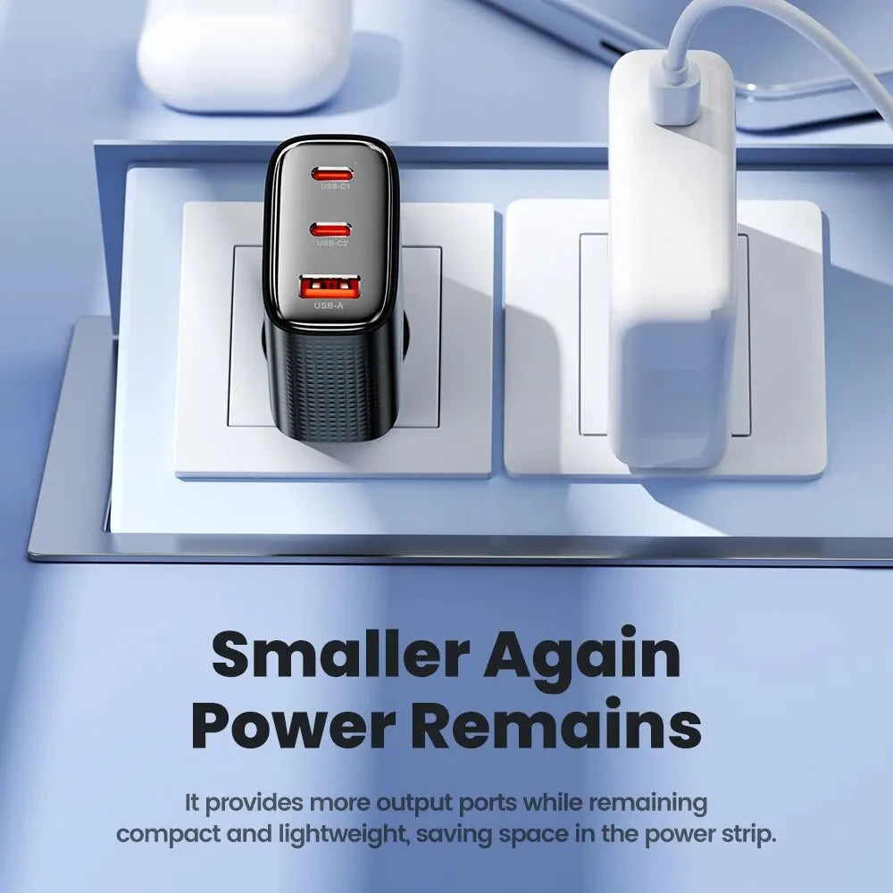 Carregador Toocki 40W GaN Fast Charge USB-C + USB-C + USB-A