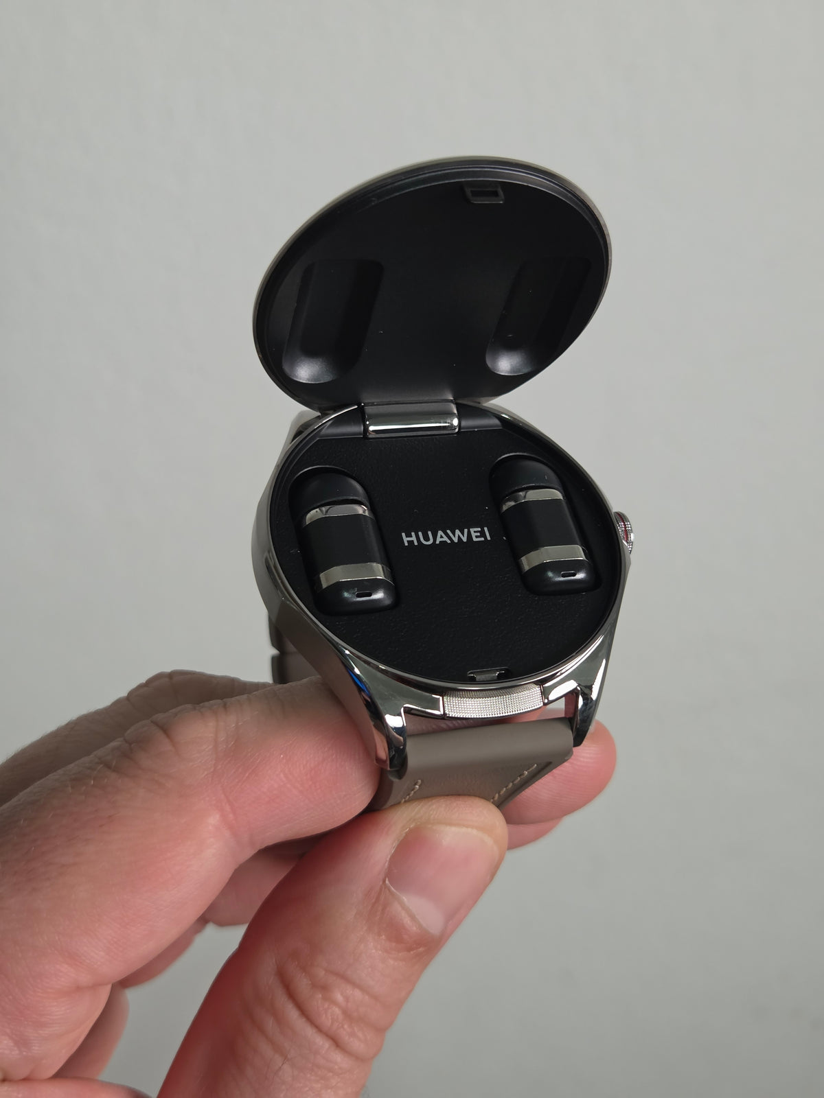 SMARTWATCH HUAWEI WATCH BUDS 2 COM FONE DE OUVIDO BLUETOOTH EMBUTIDO TITÂNIO